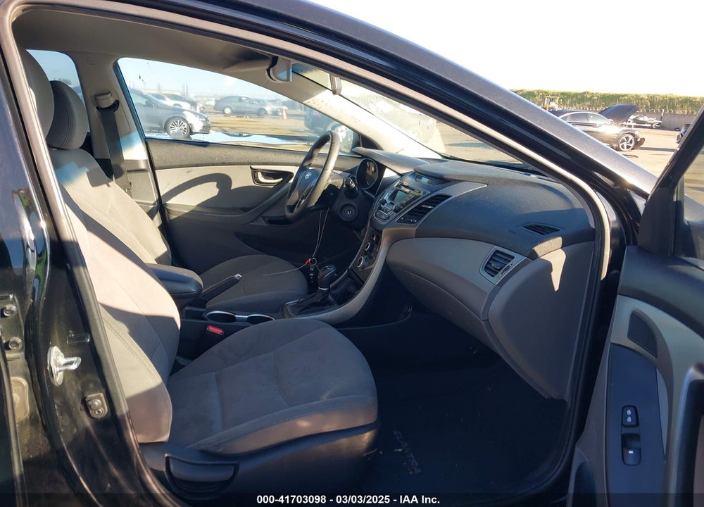 2016 HYUNDAI ELANTRA VIN: 5NPDH4AEXGH750823