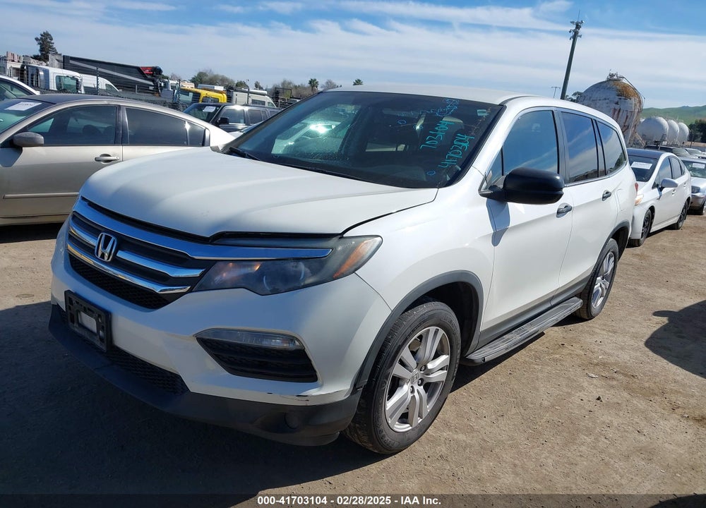 2017 HONDA PILOT LX VIN: 5FNYF6H19HB065329