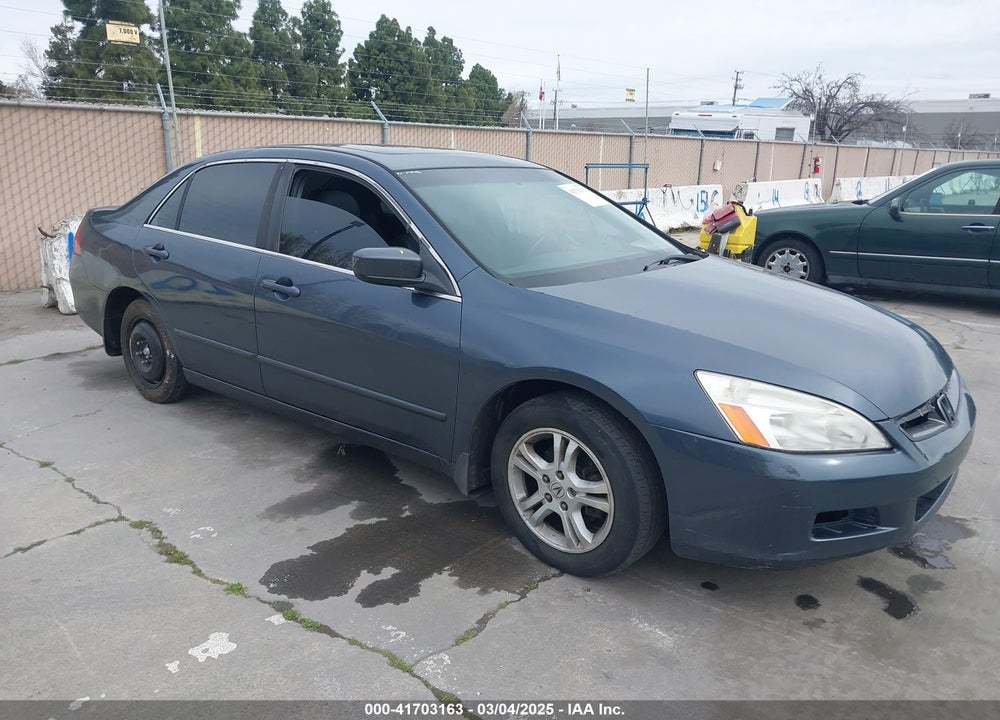 2006 HONDA ACCORD 2.4 EX VIN: JHMCM56826C004066