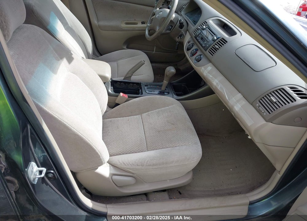 2002 TOYOTA CAMRY LE VIN: 4T1BE32K62U527199