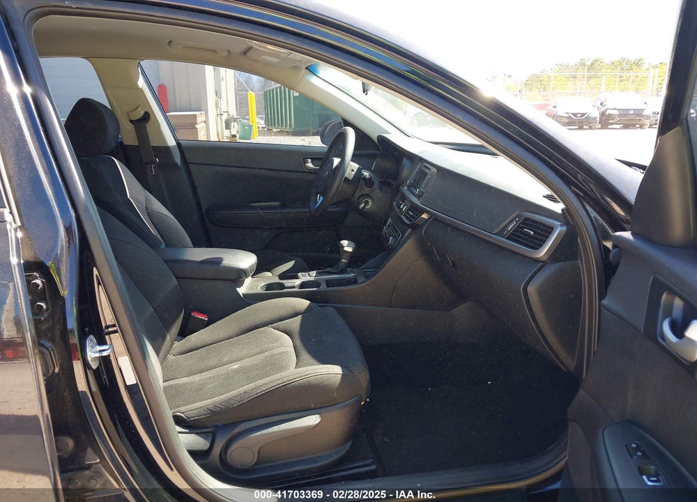2016 KIA OPTIMA VIN: 5XXGT4L35GG036858
