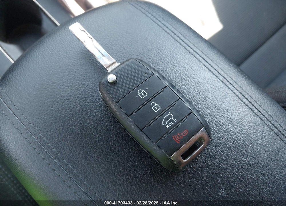 2015 KIA SPORTAGE VIN: KNDPB3AC9F7721288