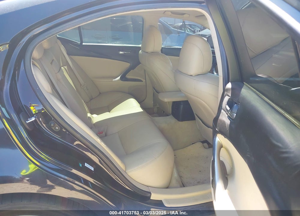 2007 LEXUS IS 250 VIN: JTHBK262X75038435