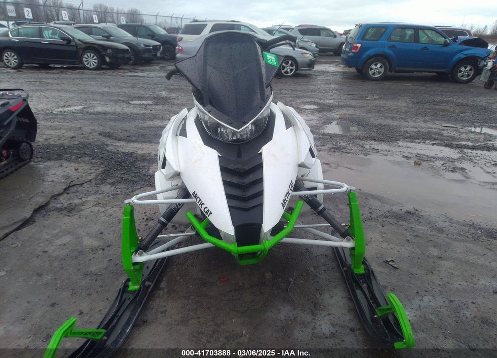 2015 ARCTIC CAT XF 7000 SNO PRO LTD VIN: 4UF15SNW2FT112099