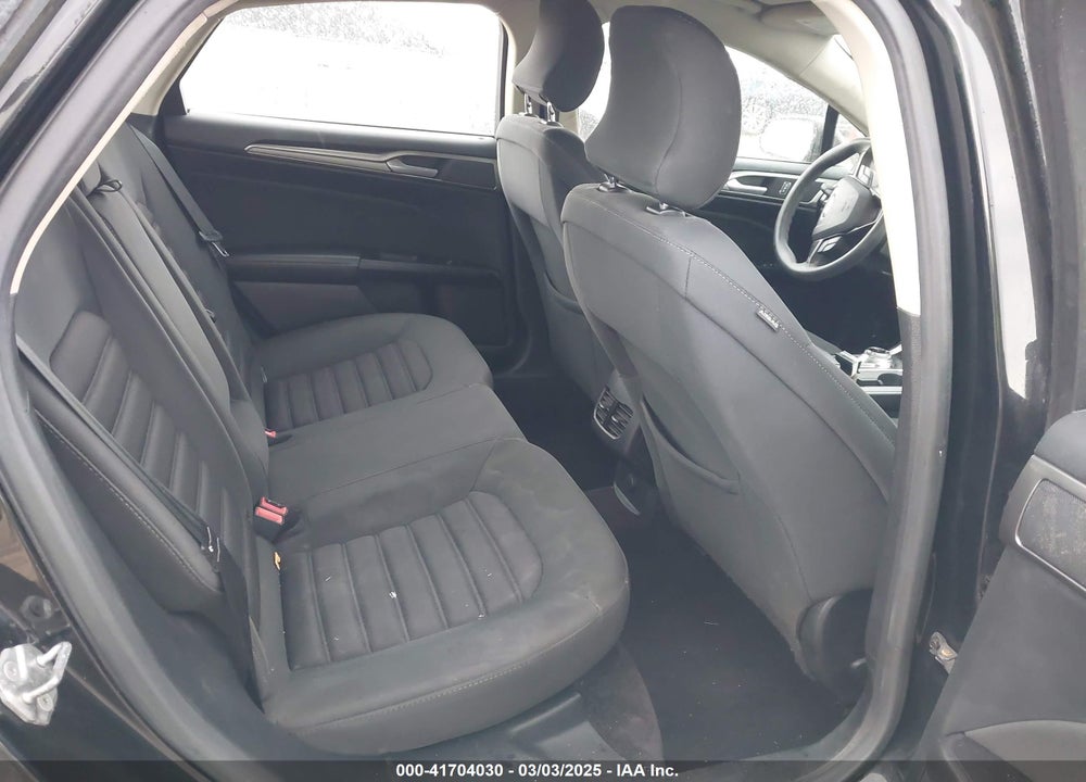2017 FORD FUSION VIN: 3FA6P0H72HR253829