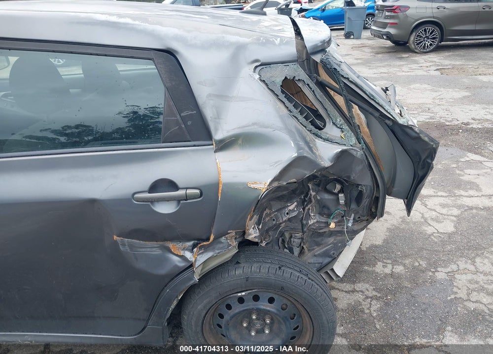 2011 TOYOTA MATRIX VIN: 2T1KU4EE2BC566145