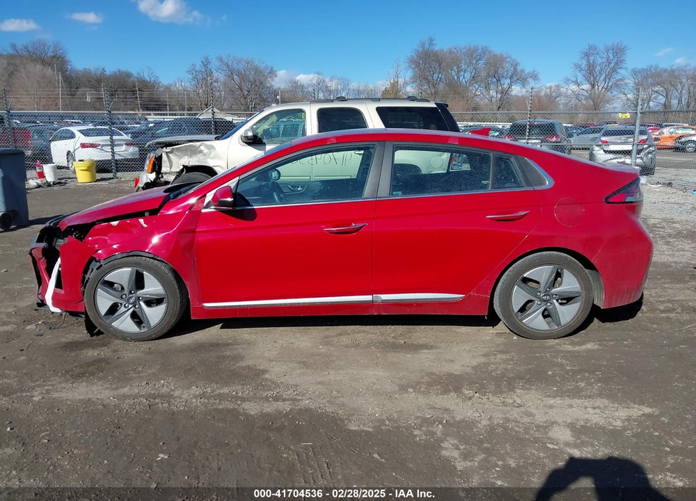 2021 HYUNDAI IONIQ HYBRID VIN: KMHC05LC1MU260904