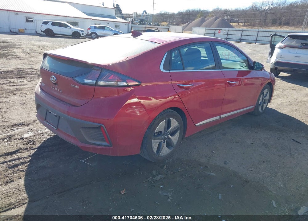 2021 HYUNDAI IONIQ HYBRID VIN: KMHC05LC1MU260904