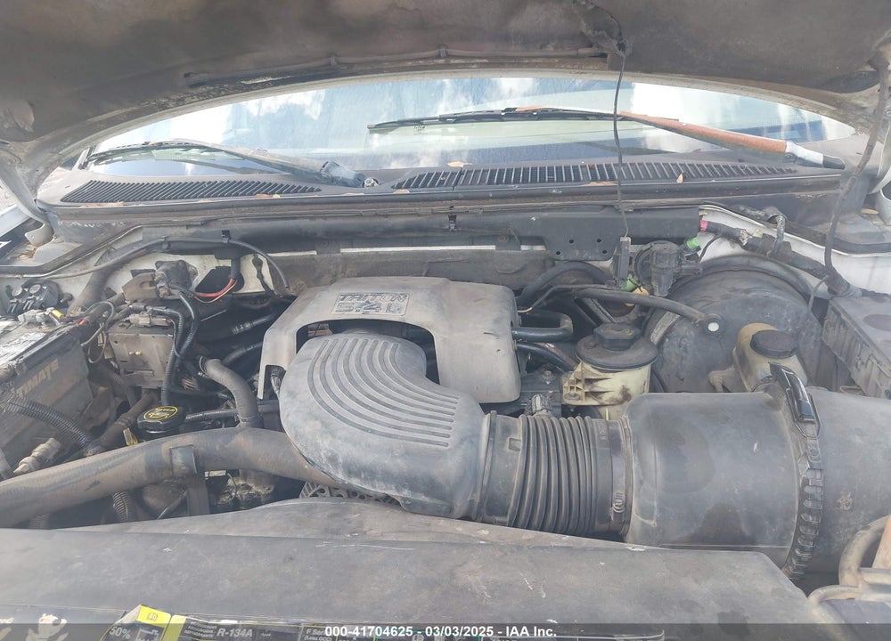 2002 FORD F-150 LARIAT/XLT VIN: 1FTRW08L02KA10457