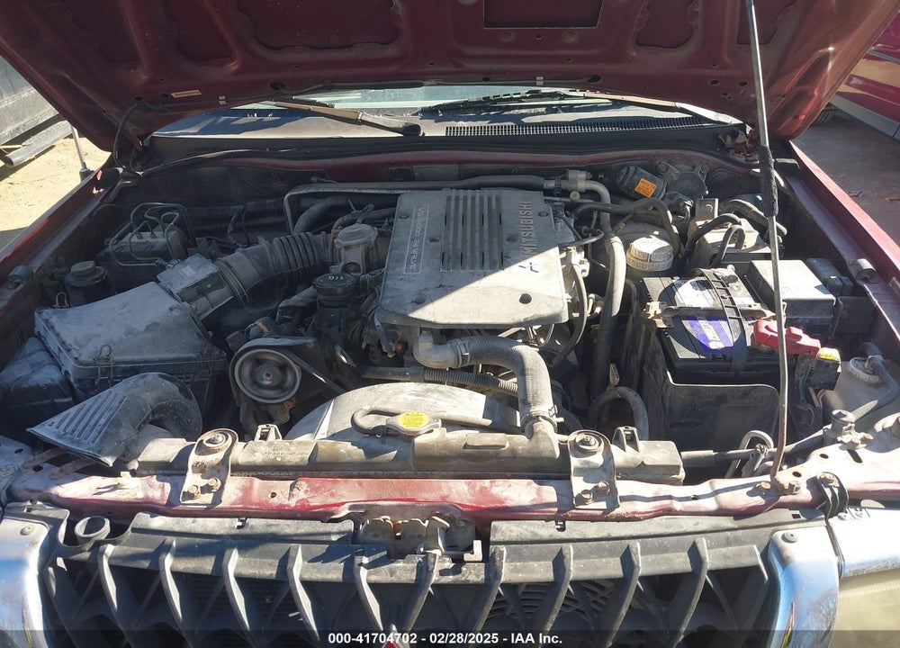 2000 MITSUBISHI MONTERO SPORT VIN: JA4MT31H8YP047756
