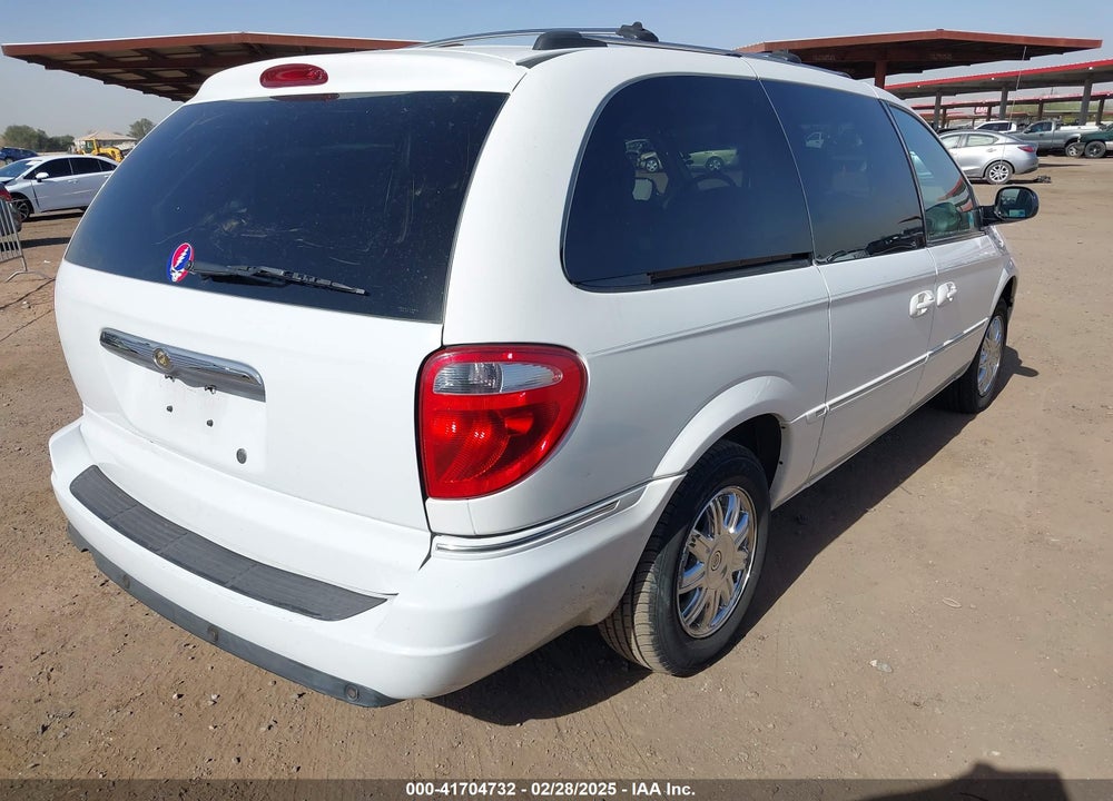 2005 CHRYSLER TOWN & COUNTRY VIN: 2C8GP64L65R474239