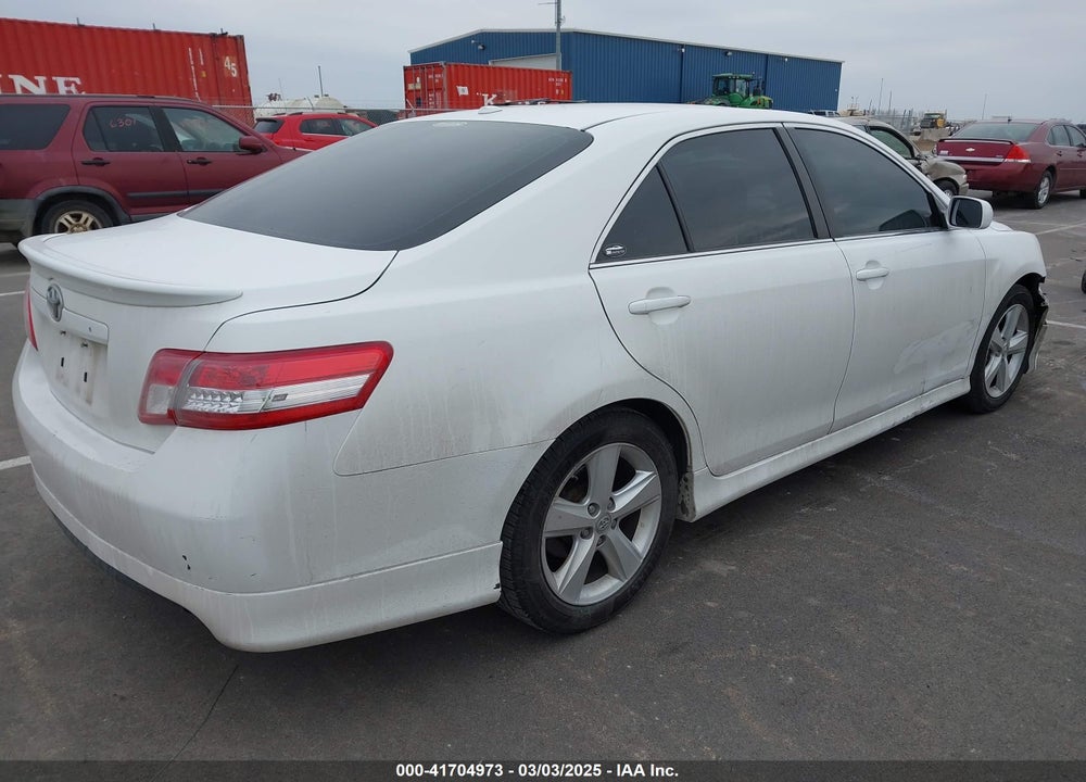 2011 TOYOTA CAMRY SE VIN: 4T1BF3EK5BU658827
