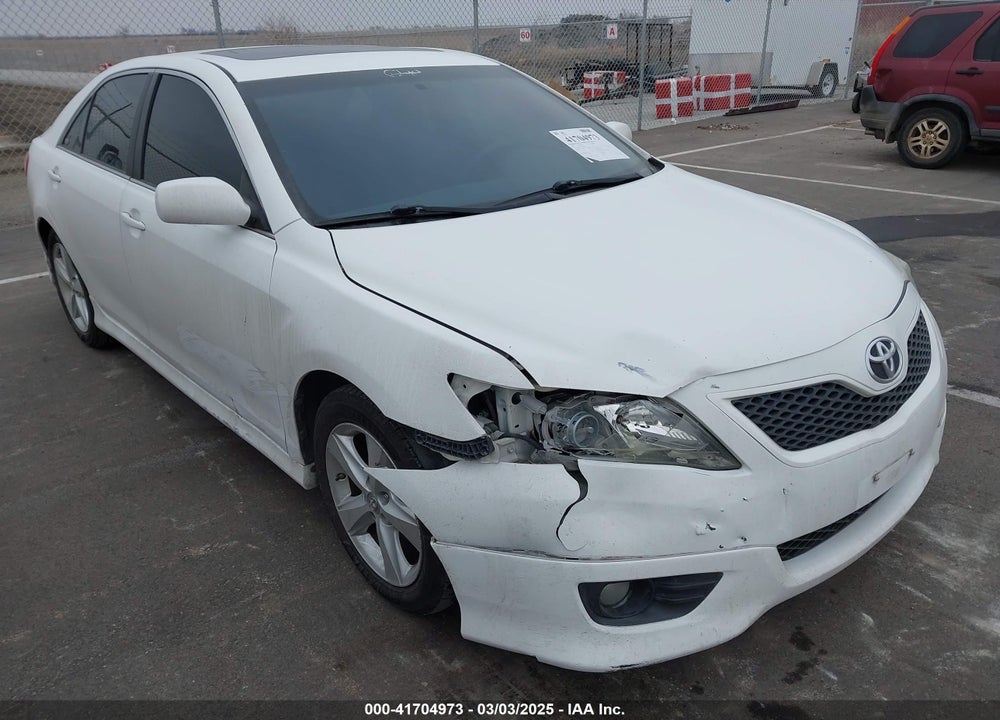 2011 TOYOTA CAMRY SE VIN: 4T1BF3EK5BU658827