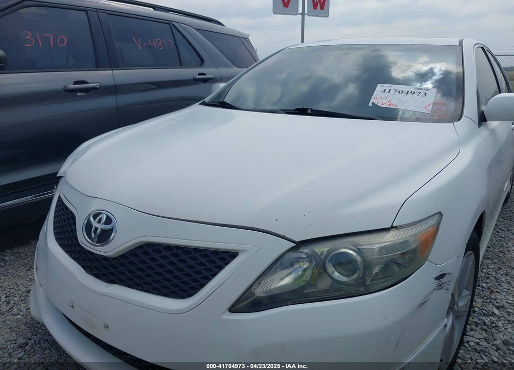 2011 TOYOTA CAMRY SE VIN: 4T1BF3EK5BU658827