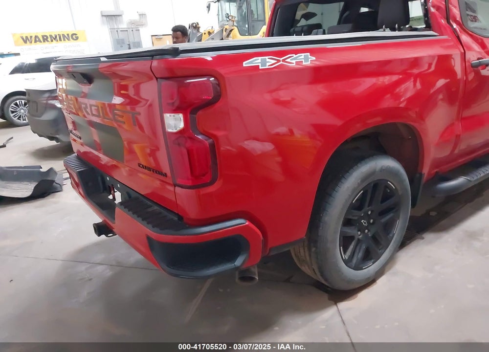 2020 CHEVROLET SILVERADO 1500 4WD SHORT BED CUSTOM VIN: 1GCPYBEK5LZ270516
