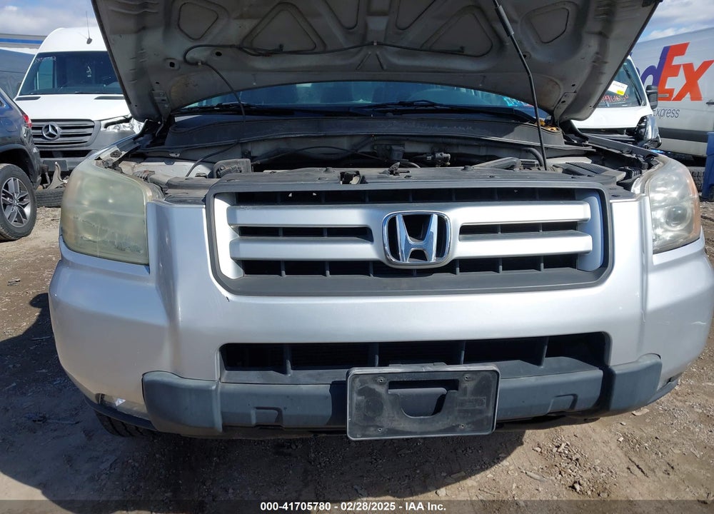 2006 HONDA PILOT EX-L VIN: 5FNYF18606B013776