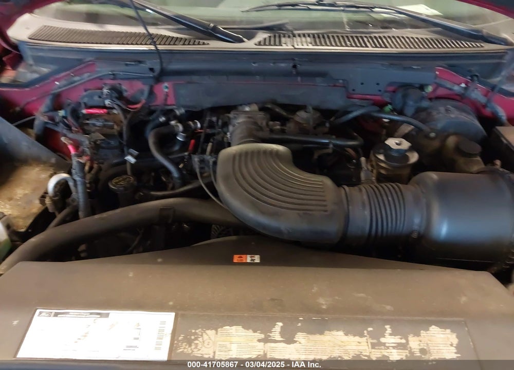 2002 FORD EXPEDITION XLT VIN: 1FMRU15L22LA35267