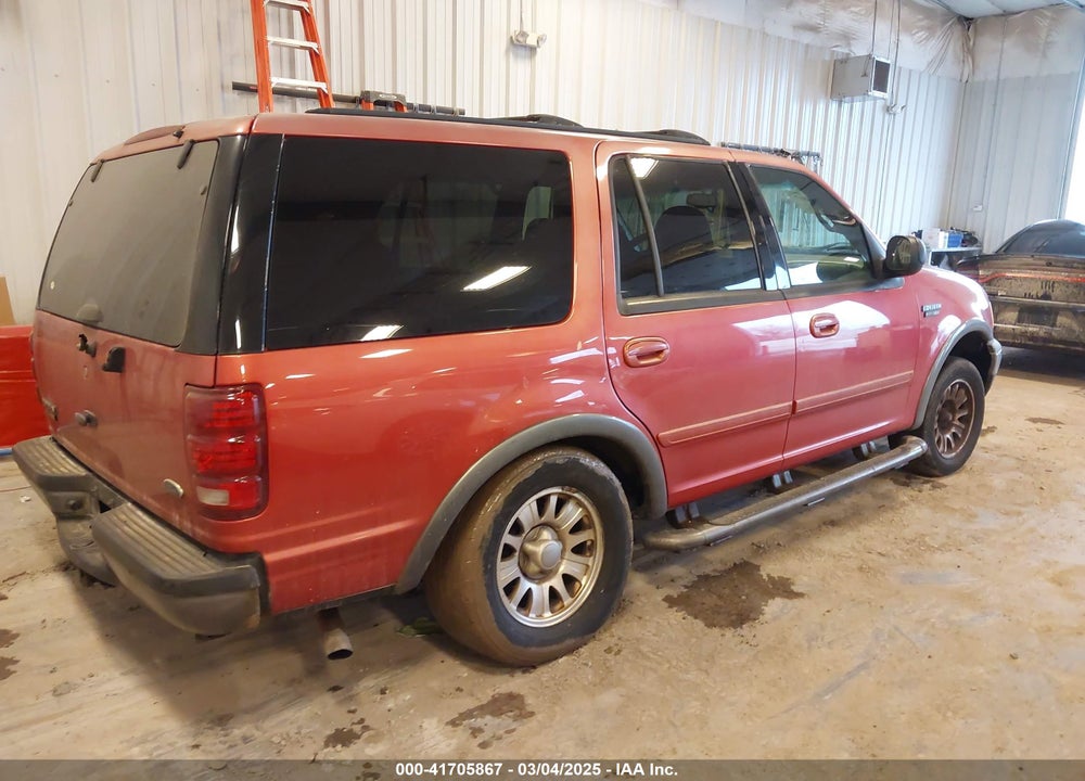2002 FORD EXPEDITION XLT VIN: 1FMRU15L22LA35267