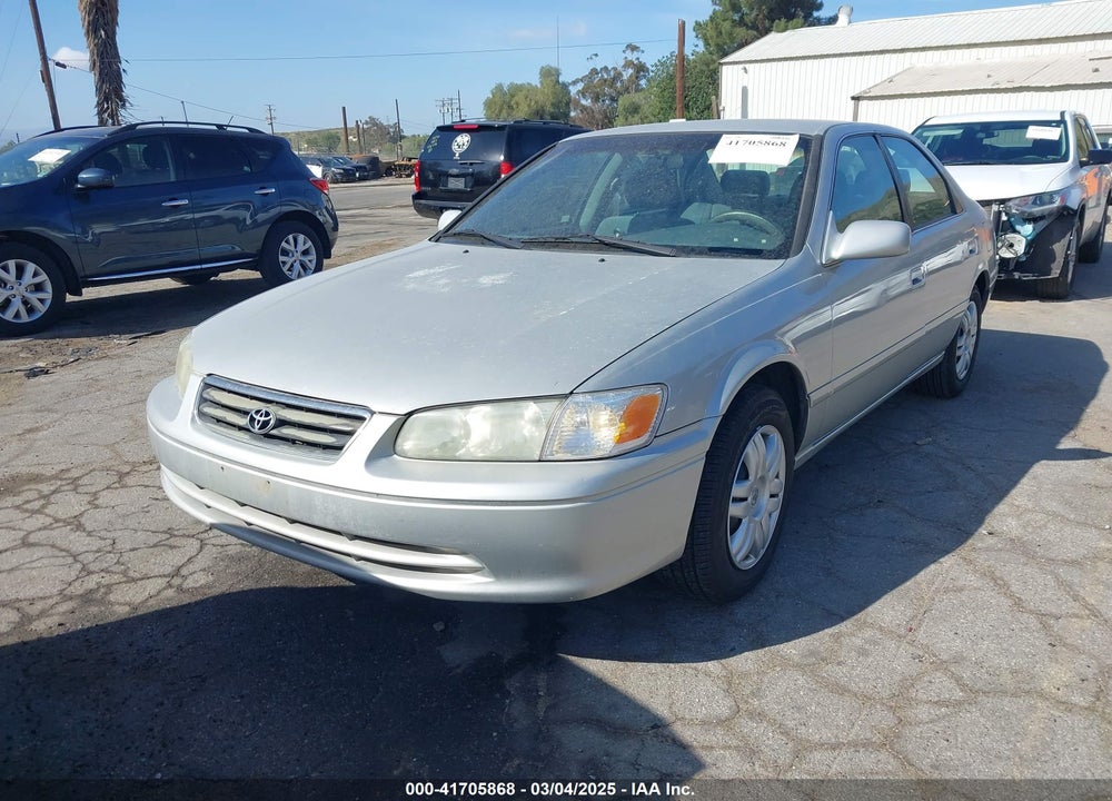 2001 TOYOTA CAMRY LE VIN: 4T1BG22K01U852935