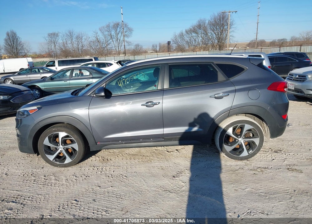 2016 HYUNDAI TUCSON VIN: KM8J33A23GU107572
