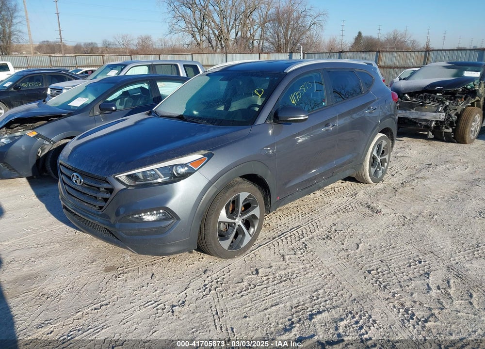 2016 HYUNDAI TUCSON VIN: KM8J33A23GU107572