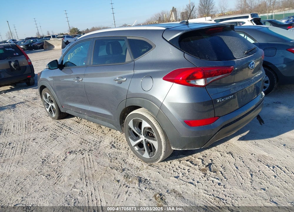 2016 HYUNDAI TUCSON VIN: KM8J33A23GU107572