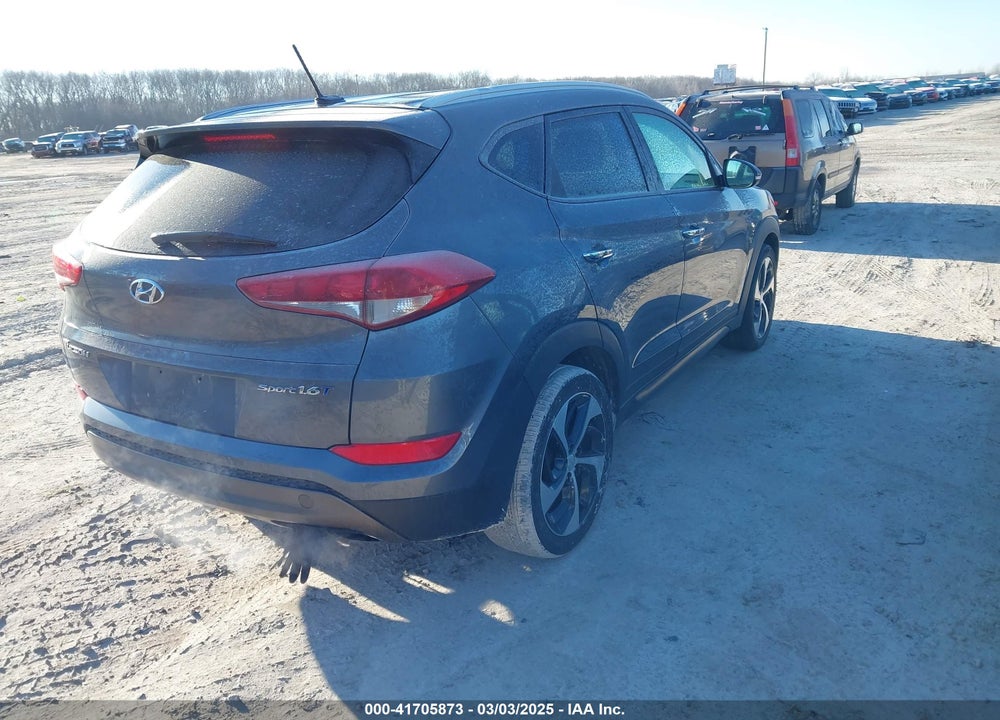 2016 HYUNDAI TUCSON VIN: KM8J33A23GU107572