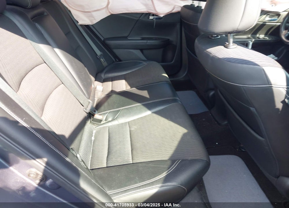 2016 HONDA ACCORD VIN: 1HGCR2F69GA025625