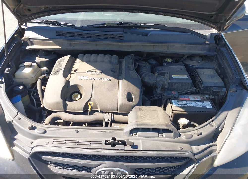 2007 KIA RONDO LX V6 VIN: KNAFG526477112626