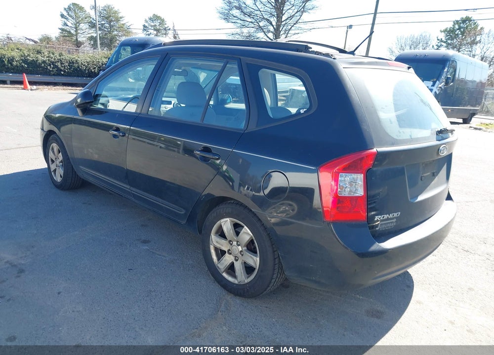 2007 KIA RONDO LX V6 VIN: KNAFG526477112626