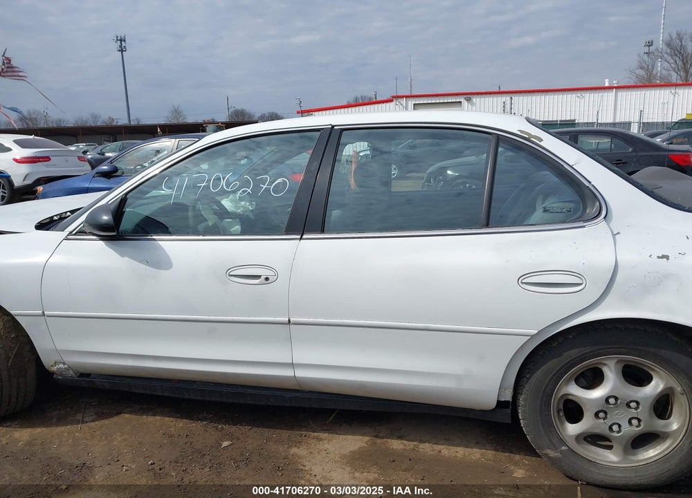 1998 OLDSMOBILE INTRIGUE VIN: 1G3WH52K1WF324126