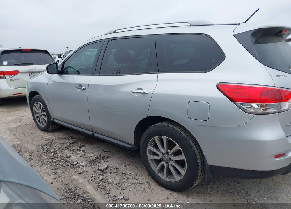 2015 NISSAN PATHFINDER VIN: 5N1AR2MM8FC701178