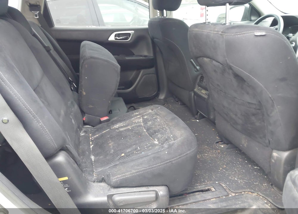 2015 NISSAN PATHFINDER VIN: 5N1AR2MM8FC701178