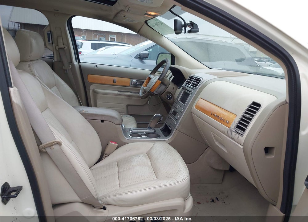 2007 LINCOLN MKX VIN: 2LMDU68C57BJ17122