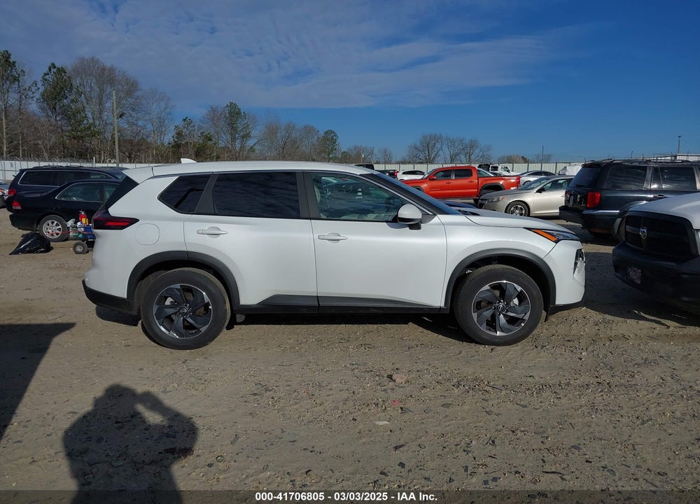 2025 NISSAN ROGUE SV FWD VIN: 5N1BT3BA3SC778202