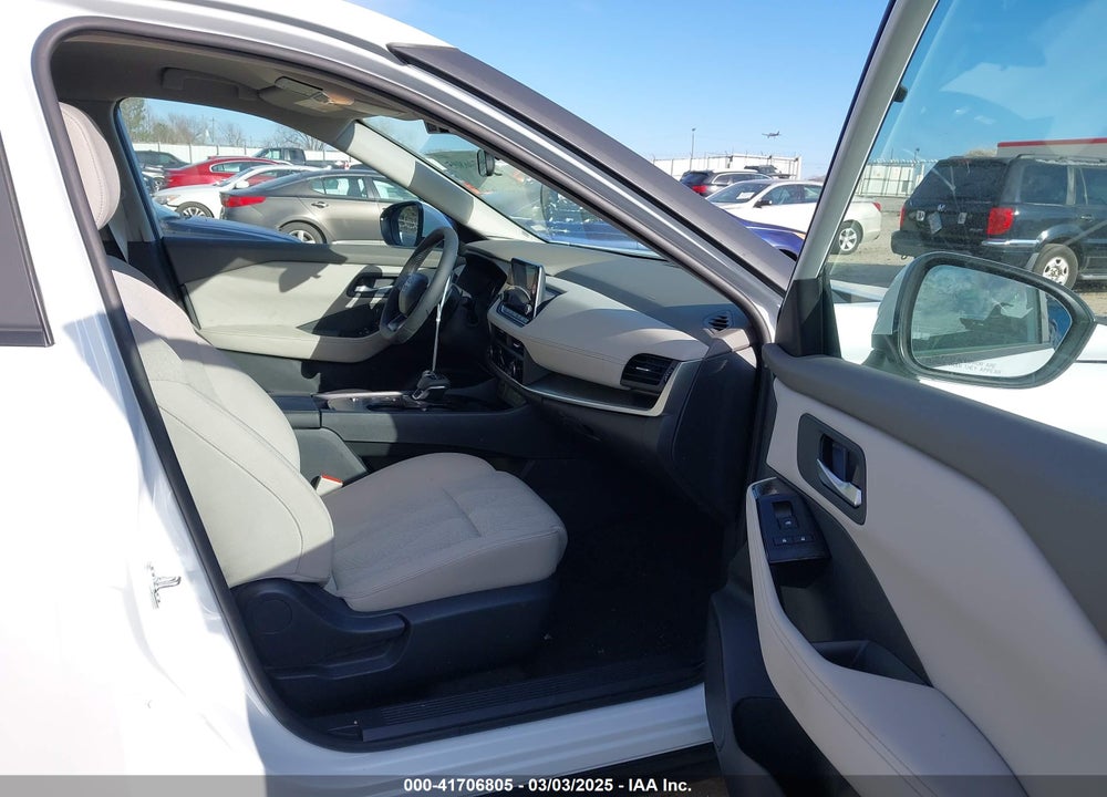 2025 NISSAN ROGUE SV FWD VIN: 5N1BT3BA3SC778202