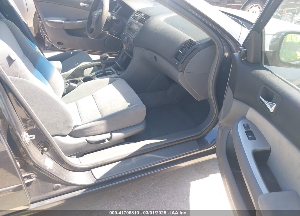 2007 HONDA ACCORD VIN: 1HGCM56767A099819