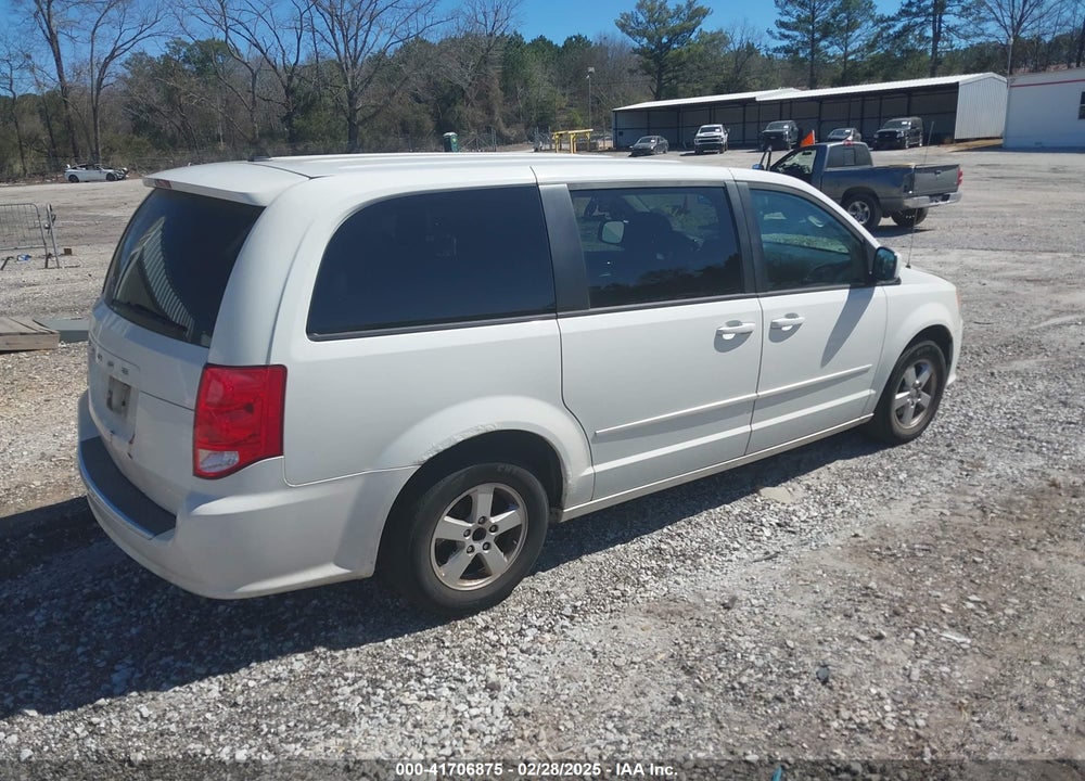 2011 DODGE GRAND CARAVAN MAINSTREET VIN: 2D4RN3DG0BR710593