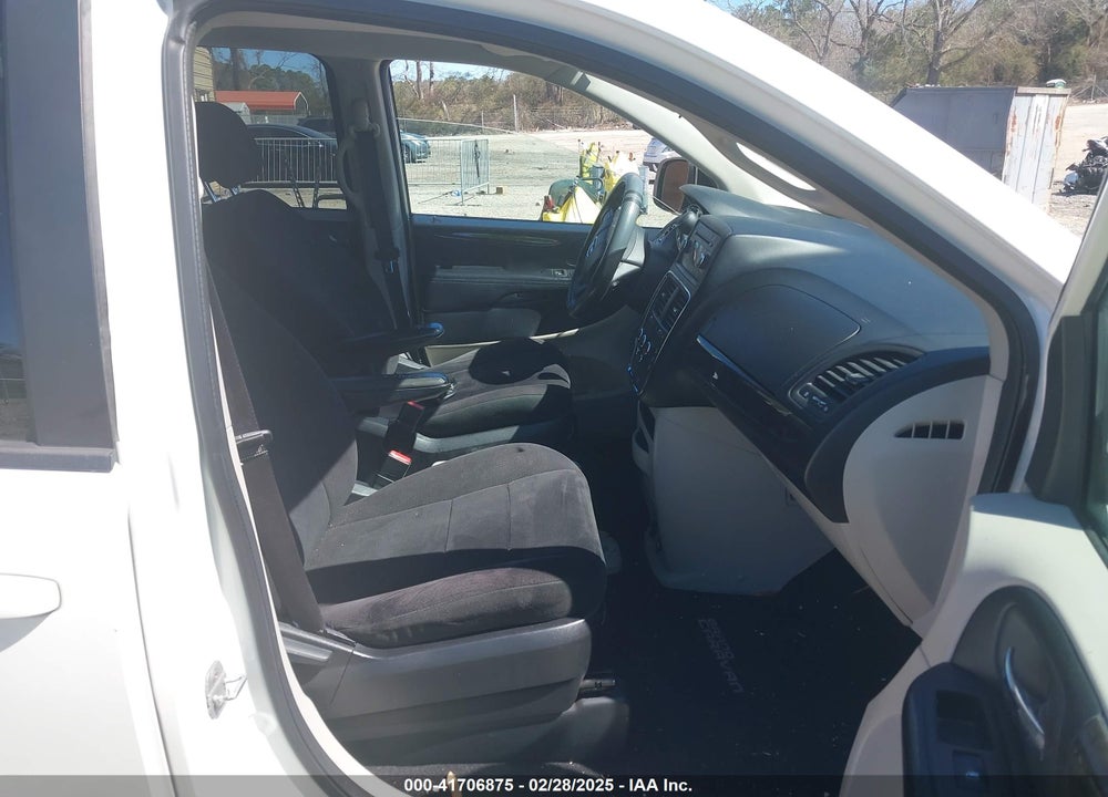 2011 DODGE GRAND CARAVAN MAINSTREET VIN: 2D4RN3DG0BR710593