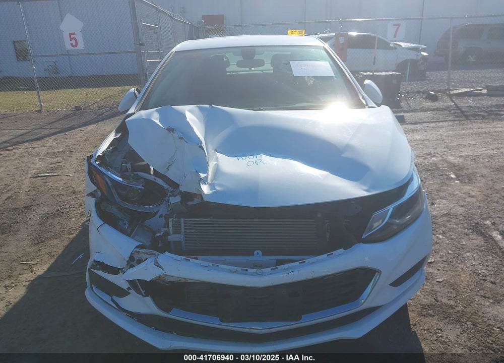 2017 CHEVROLET CRUZE VIN: 1G1BE5SM7H7215779