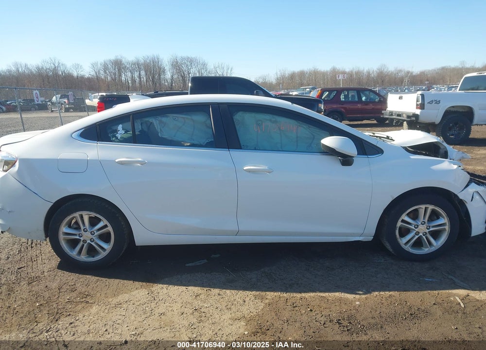 2017 CHEVROLET CRUZE VIN: 1G1BE5SM7H7215779