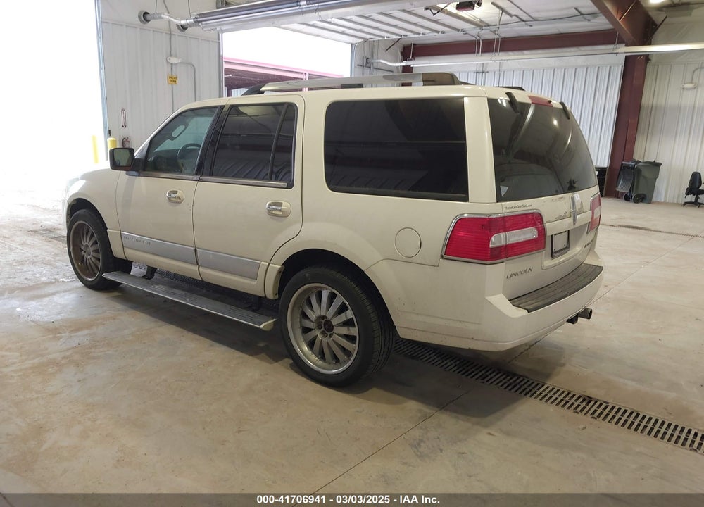 2007 LINCOLN NAVIGATOR ULTIMATE VIN: 5LMFU28517LJ07327