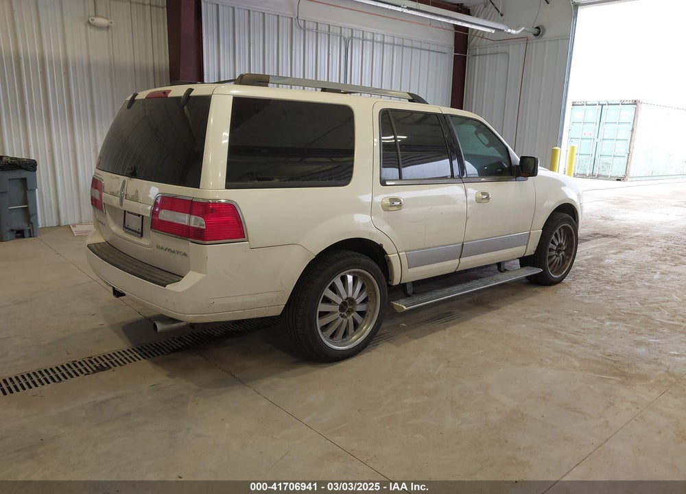 2007 LINCOLN NAVIGATOR ULTIMATE VIN: 5LMFU28517LJ07327