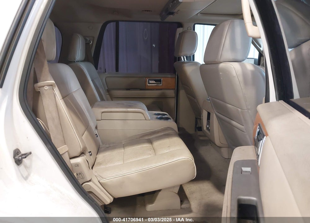 2007 LINCOLN NAVIGATOR ULTIMATE VIN: 5LMFU28517LJ07327
