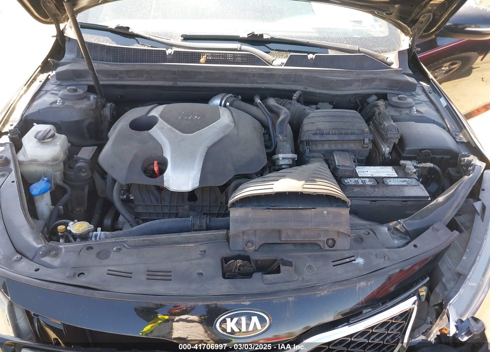2013 KIA OPTIMA VIN: 5XXGR4A62DG111152