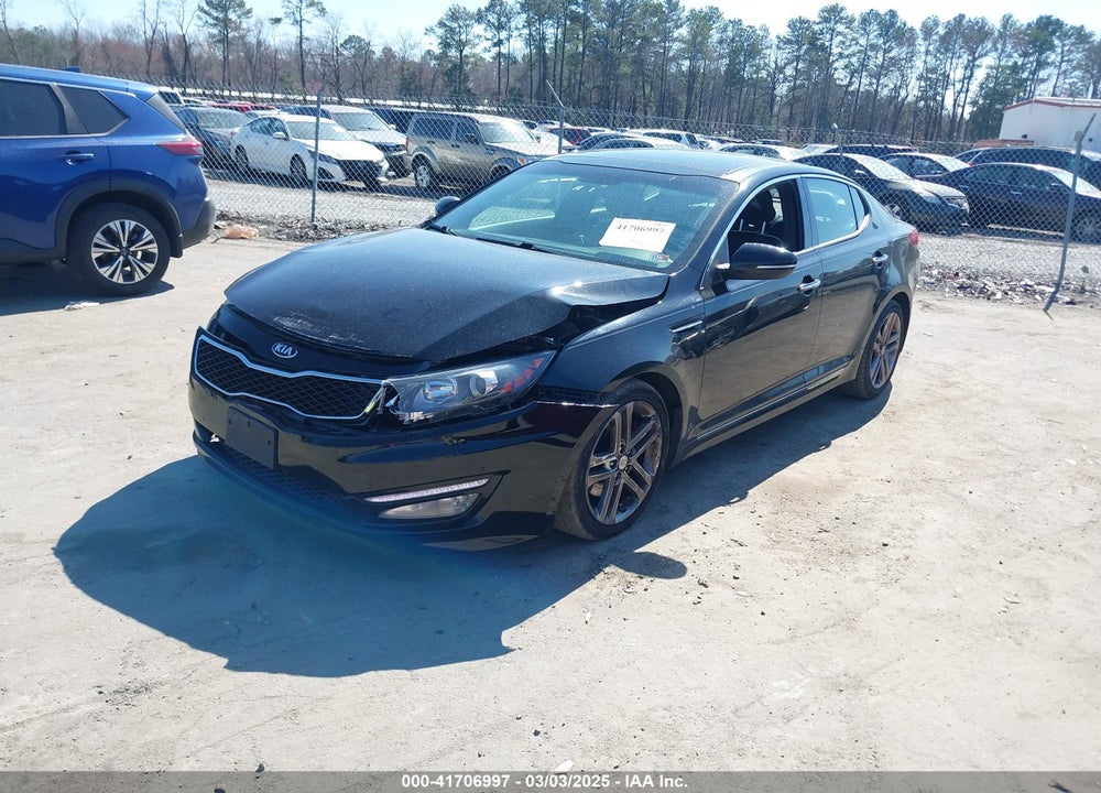 2013 KIA OPTIMA VIN: 5XXGR4A62DG111152