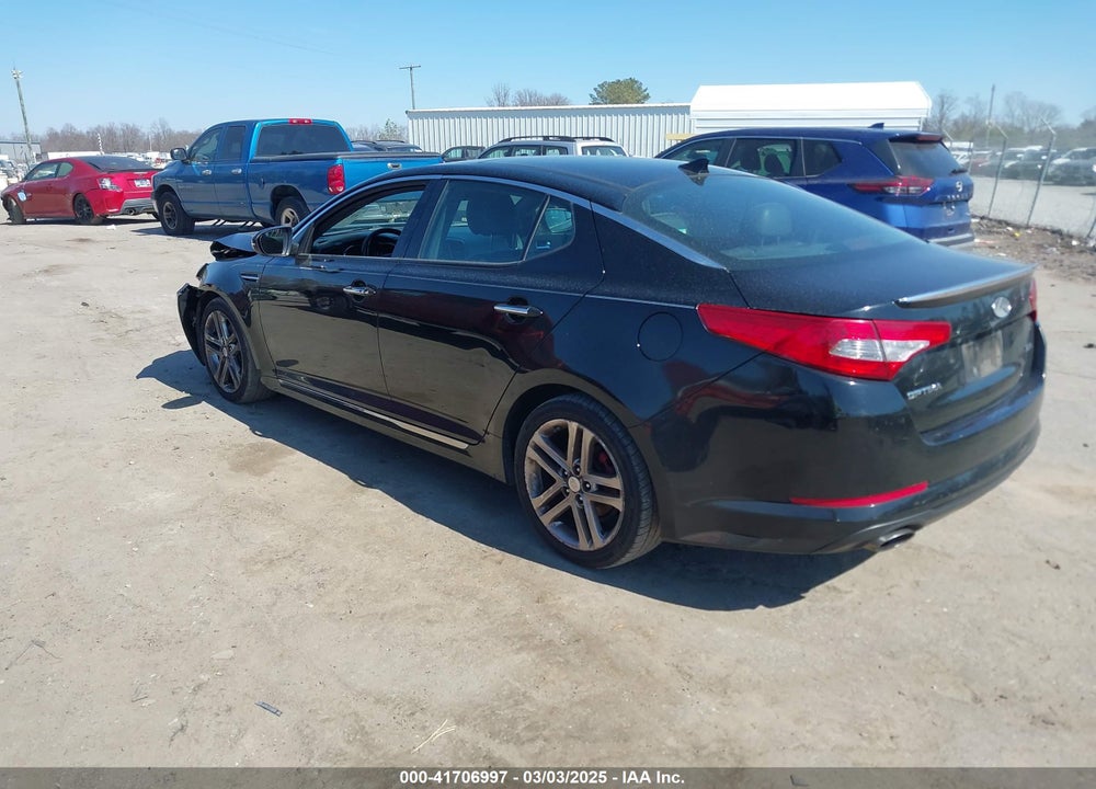 2013 KIA OPTIMA VIN: 5XXGR4A62DG111152
