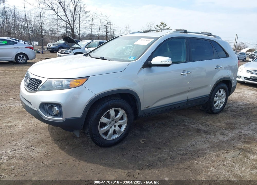 2012 KIA SORENTO LX VIN: 5XYKTCA69CG271965