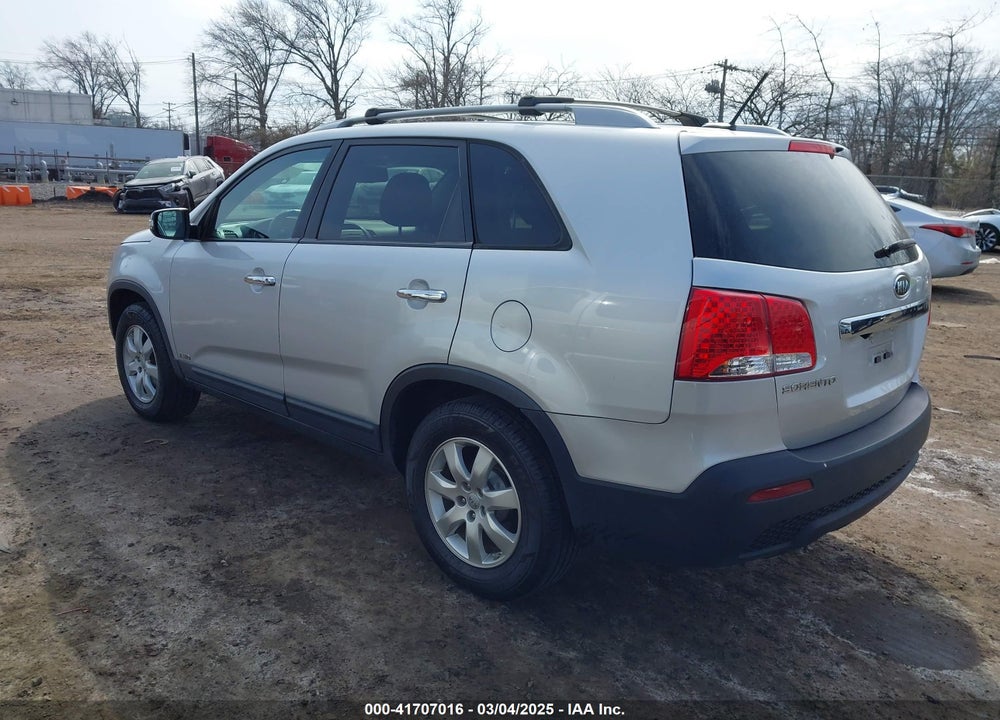 2012 KIA SORENTO LX VIN: 5XYKTCA69CG271965
