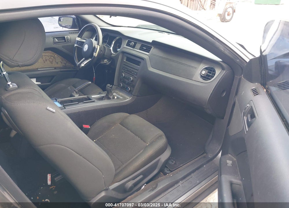 2014 FORD MUSTANG VIN: 1ZVBP8AM9E5276947